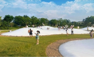 新型气膜互动游乐蹦蹦云​